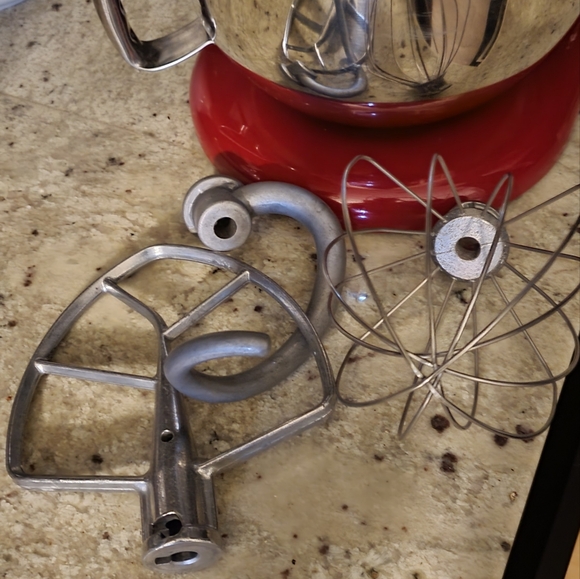 KitchenAid Professional 6qt Mixer Red - Picture 3 of 3